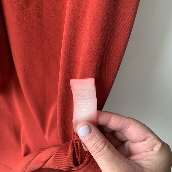 Karl Lagerfeld Paris Sleeveless Blouse Pearl Top Terracotta Red Size Small - Picture 6 of 7